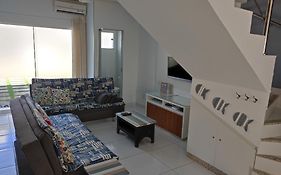 Confortável Duplex a 100 Metros da Praia